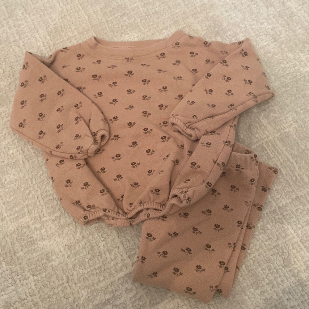 Stunning hard to find Rylee and Cru 18-24 months floral set